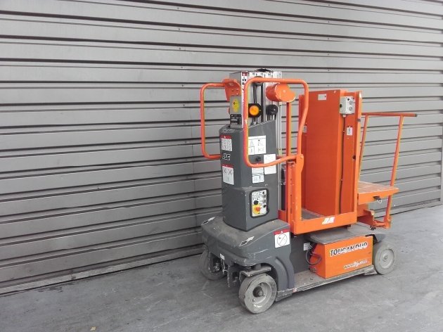 chariot elevateur JLG (12818)